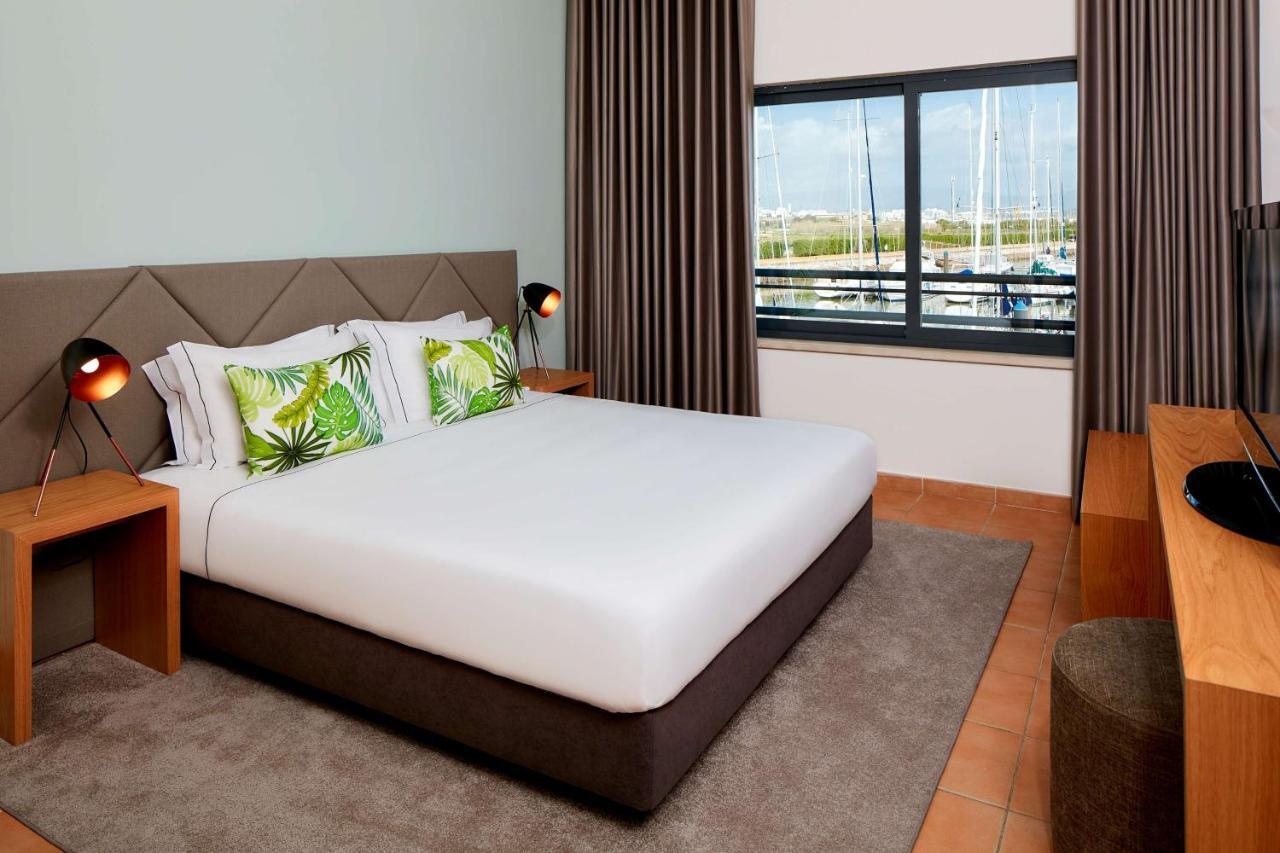 Nh Marina Portimao Resort Eksteriør billede